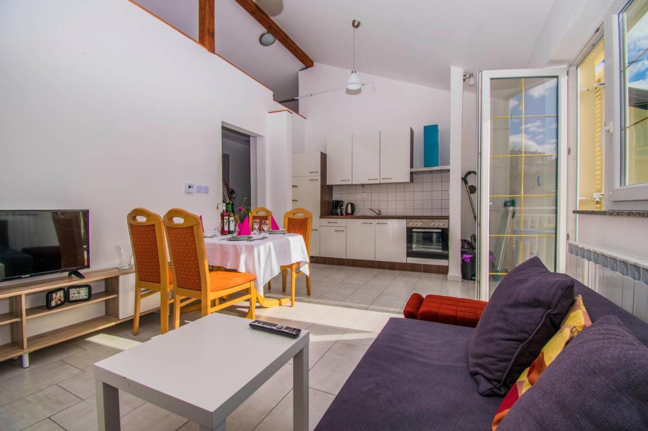 Apartments Relax Near أوباتيا المظهر الخارجي الصورة