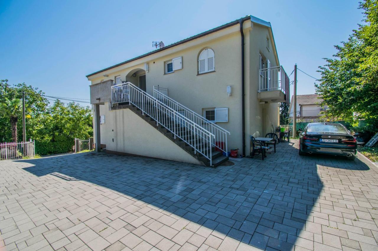 Apartments Relax Near أوباتيا المظهر الخارجي الصورة