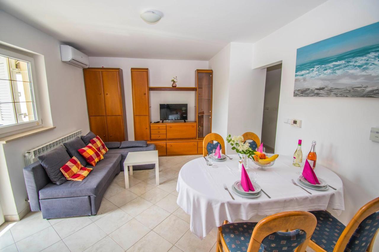 Apartments Relax Near أوباتيا المظهر الخارجي الصورة